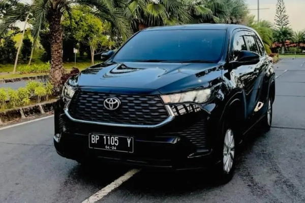 rental mobil innova zenix batam