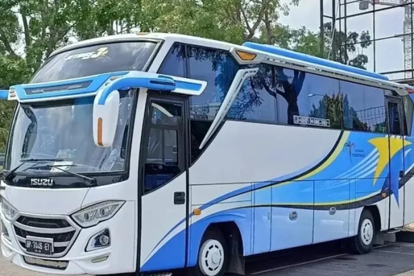 rental medium bus batam